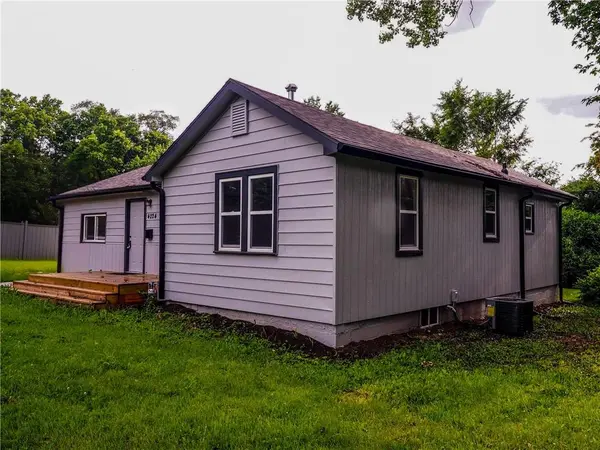 4224 N Spruce AVE, Kansas City, MO 64117