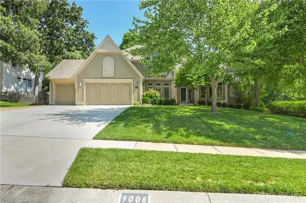 9006 W 139th TER, Overland Park, KS 66221