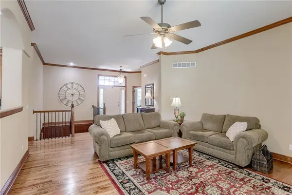 11116 W 132nd PL, Overland Park, KS 66213