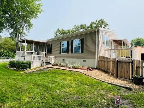 22784 Squirrel LN, Wheatland, MO 65579