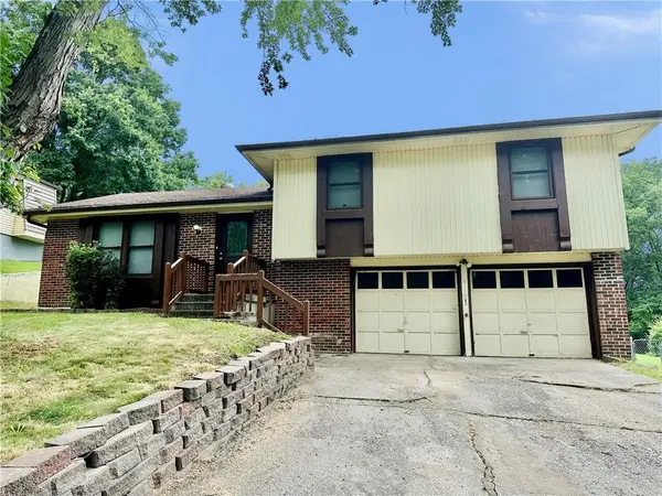 6110 NW 51st TER, Kansas City, MO 64151