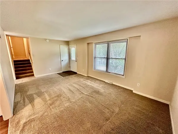 6110 NW 51st TER, Kansas City, MO 64151