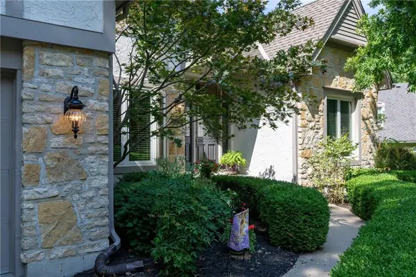 12750 England ST, Overland Park, KS 66213