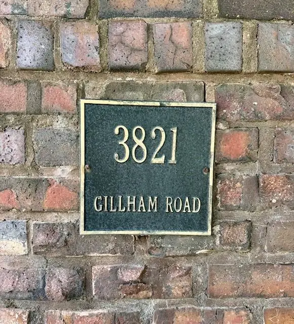 3821 Gillham RD, Kansas City, MO 64111