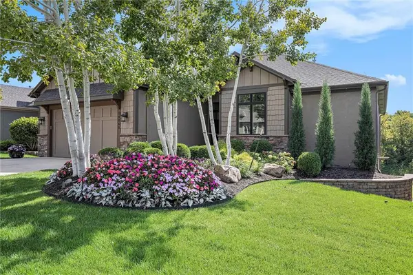 18065 W 94th ST, Lenexa, KS 66219