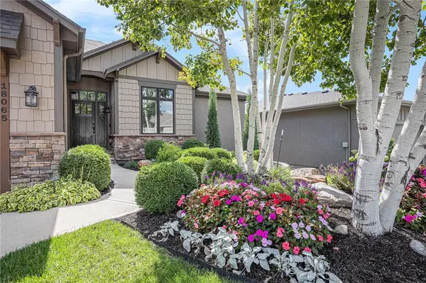 18065 W 94th ST, Lenexa, KS 66219