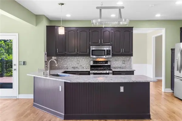 5337 Albervan ST, Shawnee, KS 66216