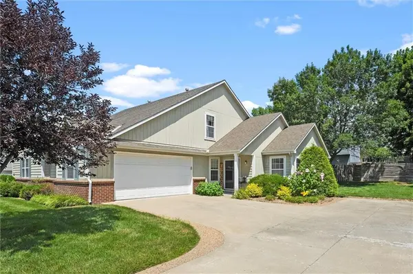 380 W Acorn ST, Gardner, KS 66030
