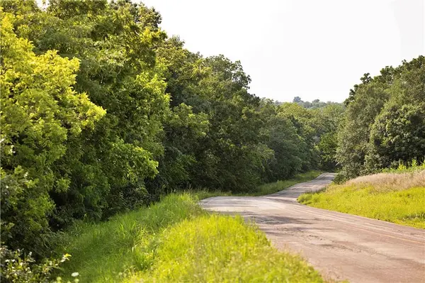 B HWY, Coffey, MO 64636