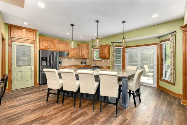 3204 Tiara LN, Lee's Summit, MO 64082