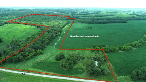 2 SW Patton RD, Amity, MO 64422