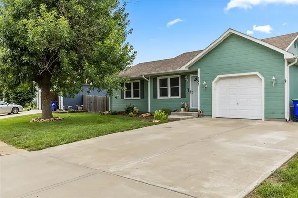 242 E COLLEEN CT, Gardner, KS 66030