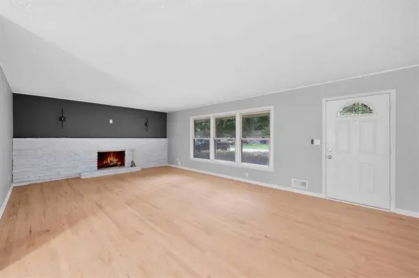 5404 Hedges AVE, Raytown, MO 64133