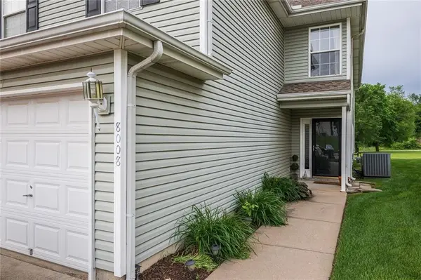 8008 NE Elmwood AVE, Kansas City, MO 64119