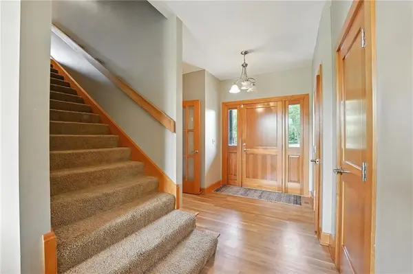 15455 161st ST, Bonner Springs, KS 66012