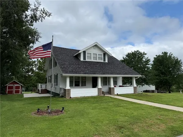 428 Central AVE, Pattonsburg, MO 64670