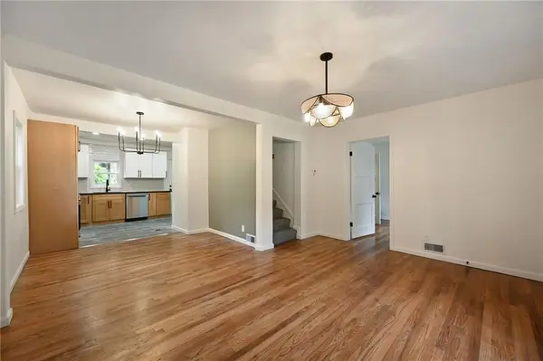 514 W 85th TER, Kansas City, MO 64114