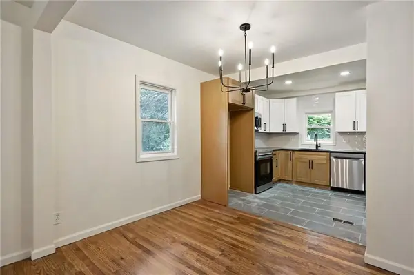 514 W 85th TER, Kansas City, MO 64114