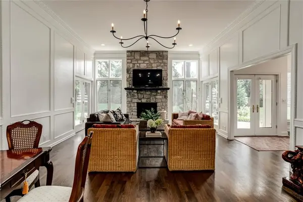 3605 W 122nd ST, Leawood, KS 66209