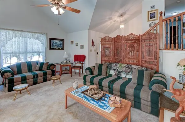 129 BROOKWOOD ST, Lansing, KS 66043