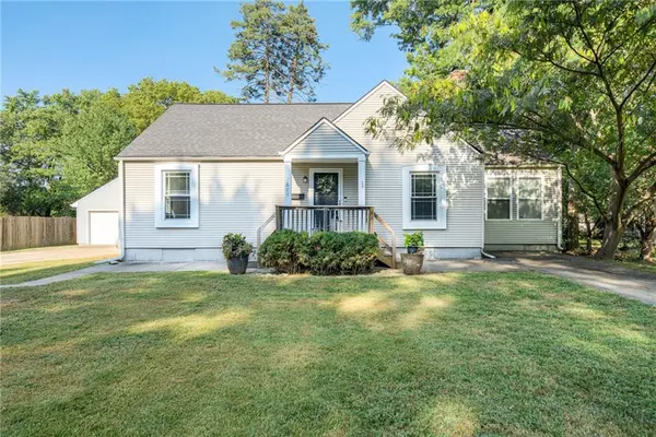 7624 Hadley ST, Overland Park, KS 66204