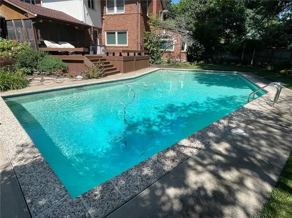5720 NE Wilson BLVD, Village Of Oaks, MO 64118
