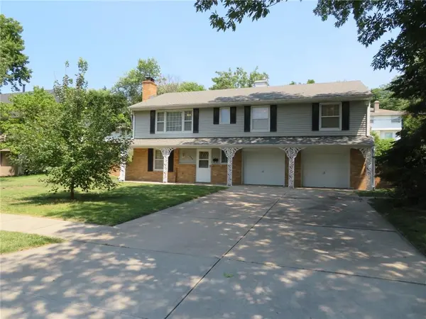 1908 E 28th AVE, North Kansas City, MO 64116