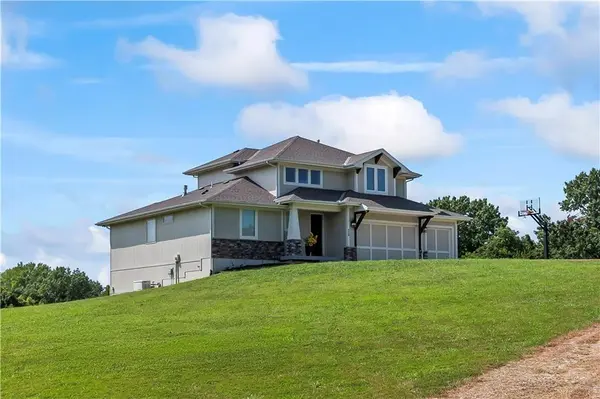 520 S 98th ST, Edwardsville, KS 66111