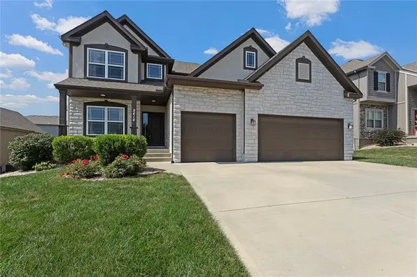 9414 N Helena AVE, Kansas City, MO 64154