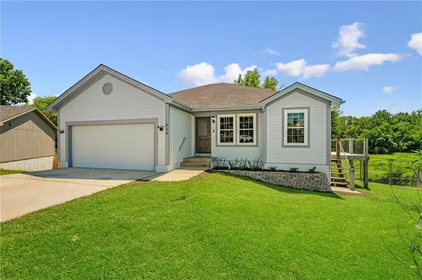 409 N Saville CT, Independence, MO 64050