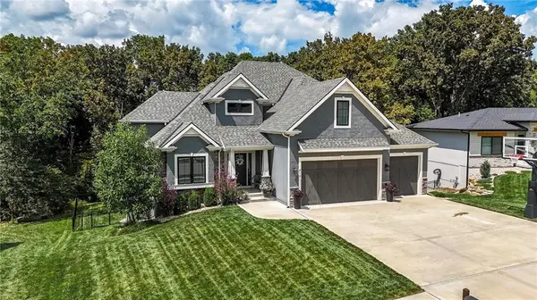 816 Foxglove LN, Kearney, MO 64060
