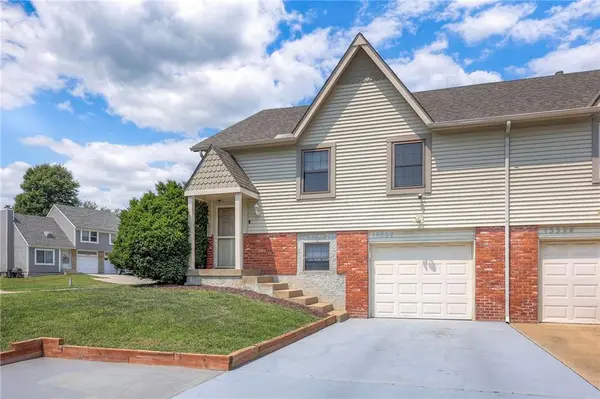 13326 W 109TH ST, Lenexa, KS 66210