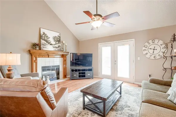 8423 N Winan AVE, Kansas City, MO 64153