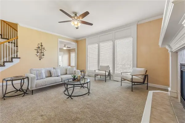 9800 W 147th ST, Overland Park, KS 66221