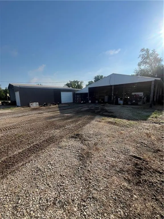 3361 Hawaii RD, Elsmore, KS 66732