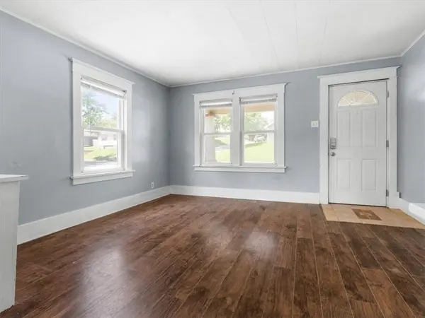 3402 Jackson ST, St Joseph, MO 64507