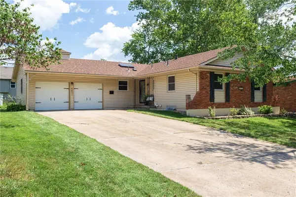 8831 Ford AVE, Kansas City, MO 64138