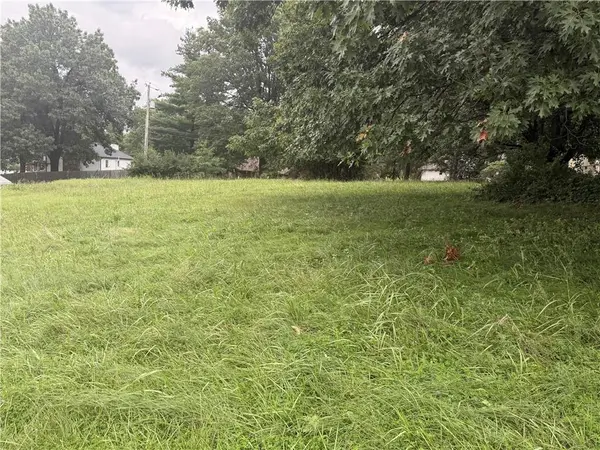 5415 NW Roanridge RD, Kansas City, MO 64151