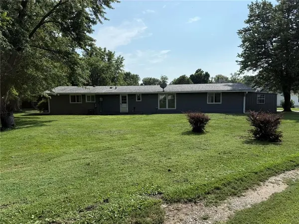 201 E 5th ST, Pickering, MO 64476