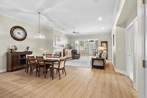 12104 Oakmont ST, Overland Park, KS 66213