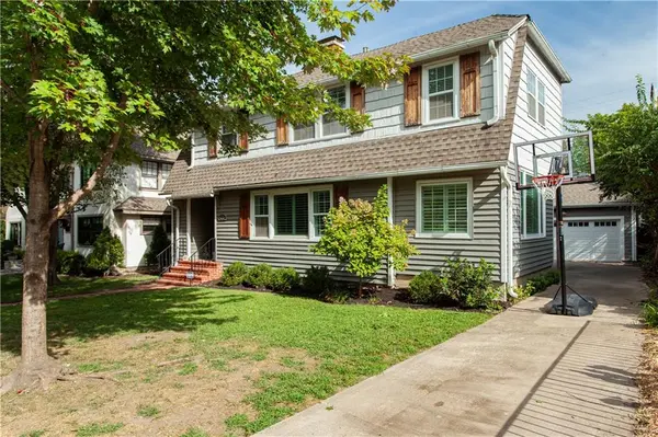 436 W 61st TER, Kansas City, MO 64113