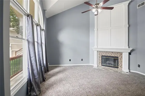 311 NE Bridge PL, Blue Springs, MO 64014