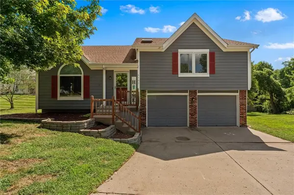6405 N Fisk CT, Kansas City, MO 64151