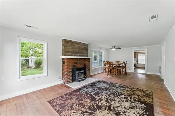 515 2nd ST, Belton, MO 64012