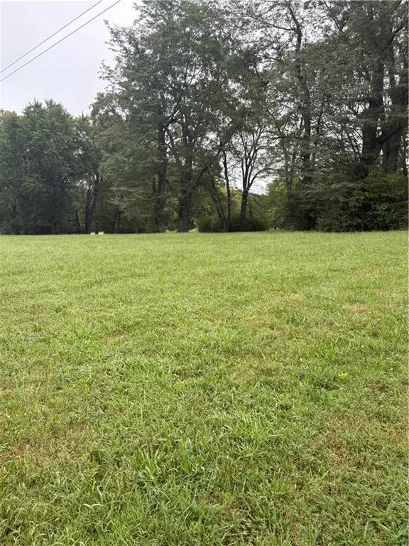 25207 E Timberlake TRL, Greenwood, MO 64034