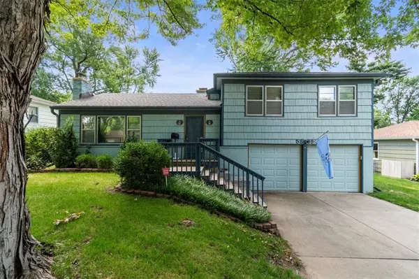 5809 W 100th ST, Overland Park, KS 66207