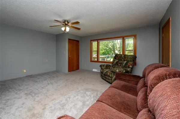 607 W Main ST, Carbondale, KS 66414