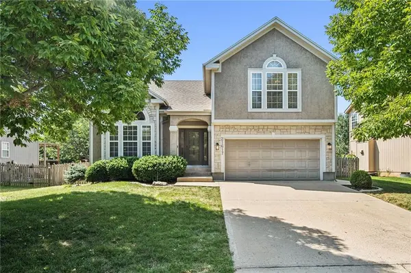 21617 W 61st ST, Shawnee, KS 66218