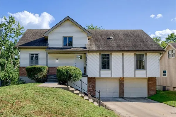 9601 E 89th ST, Kansas City, MO 64138