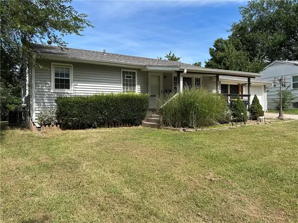 4326 Laurel AVE, Kansas City, MO 64133